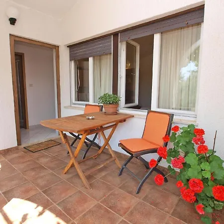 Apartment Fuer 3 Personen Ca 30 Qm In Medulin, Istrien Suedkueste Von Istrien